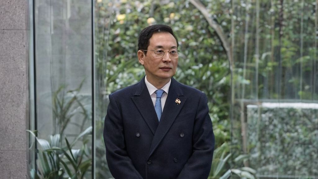 娱乐圈一哥一姐吃瓜界新秀引发激烈争议,赤度娱乐实力派崛起成为焦点